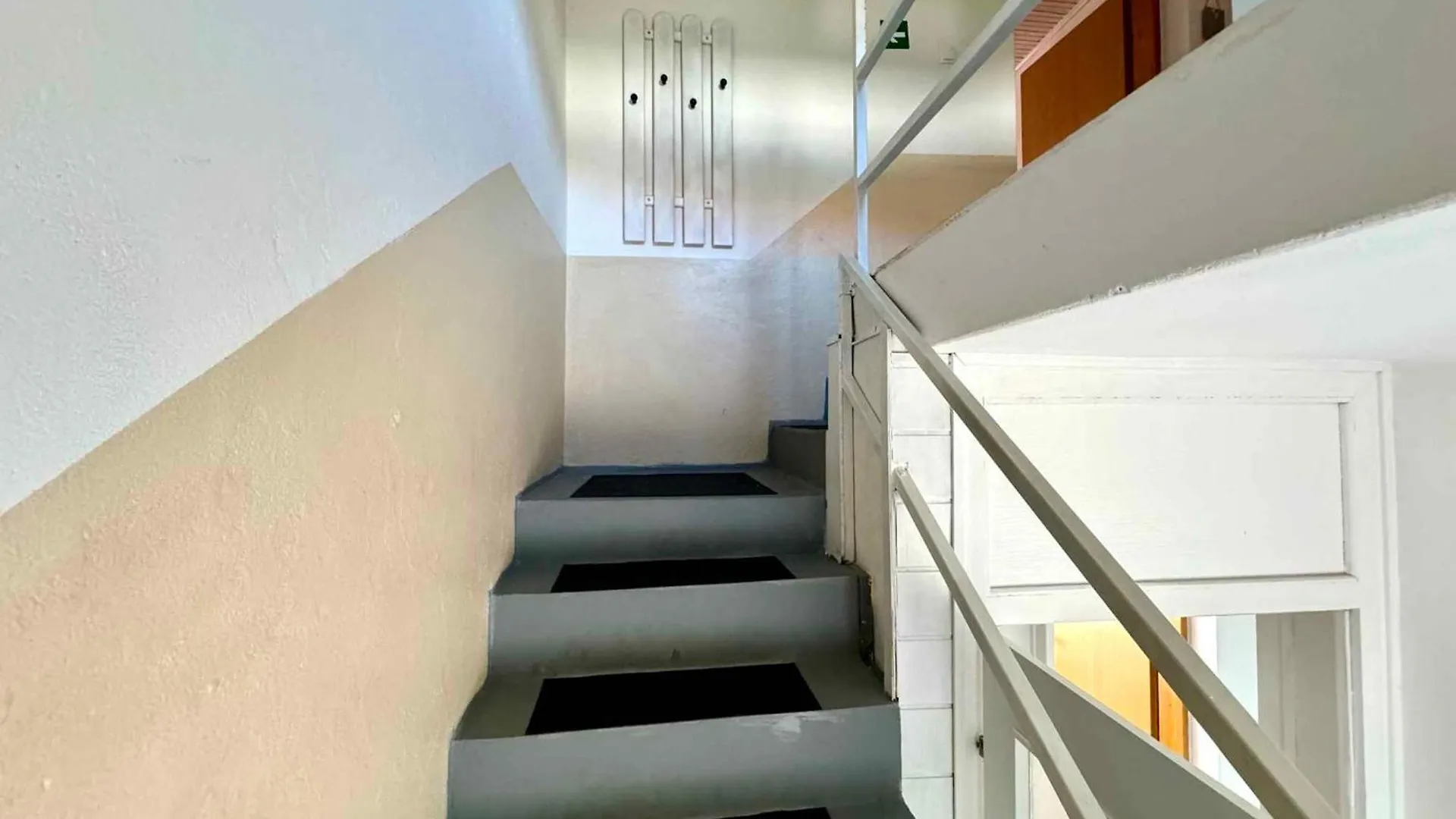 Apartment House And Apts. In Jadranovo 51055